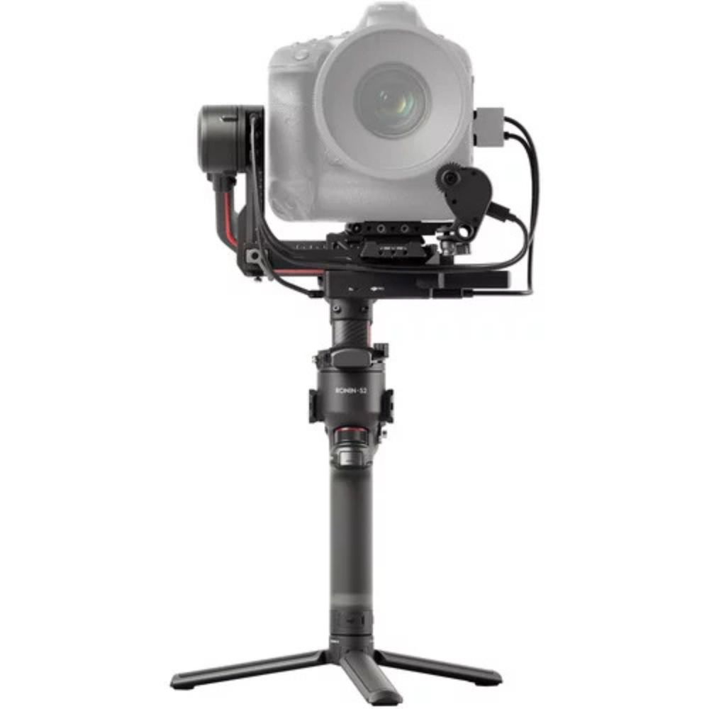DJI RS 4 Pro Gimbal Stabilizer Combo